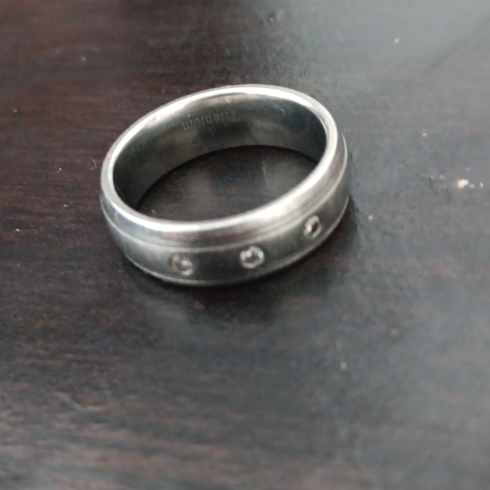Mens Titanium And Diamond Ring - image 3